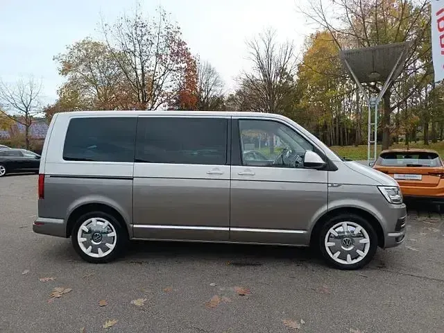 Occasion VW Multivan Generation Six 204 ch (150 kW) 2017 Marron Monospace
