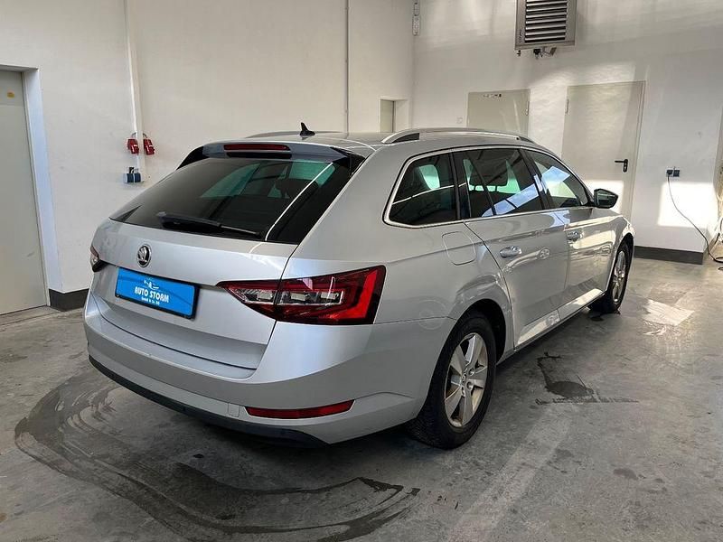 Gebraucht Skoda Superb Style 190 PS (139 kW) 2018 Silber Kombi