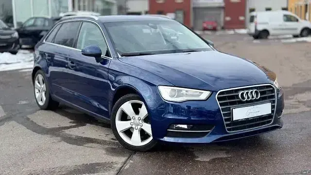 Gebraucht Audi A3 Ambiente 150 PS (110 kW) 2016 Blau Limousine