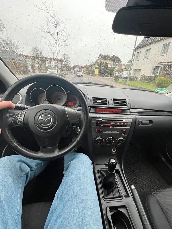 Gebraucht Mazda 3 105 PS (77 kW) 2007 Grau Kleinwagen