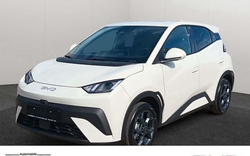 Weiß Neu 2025 BYD Dolphin Surf Comfort Kleinwagen | 28.990 € - Bild 1/4