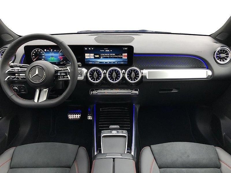 Gebraucht Mercedes GLB200 163 PS (119 kW) 2025 Blau metalliclack spektralblau SUV