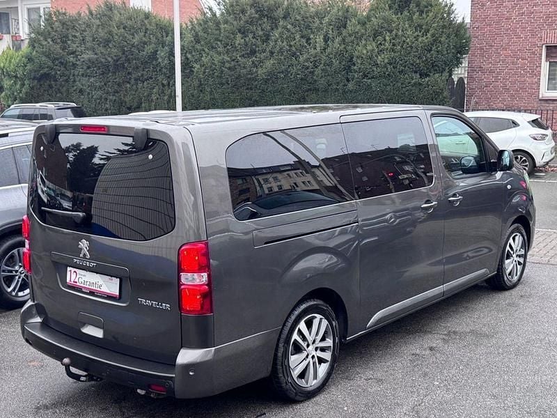 Gebraucht Peugeot Traveller Allure 177 PS (130 kW) 2020 Grau Van / Kleinbus