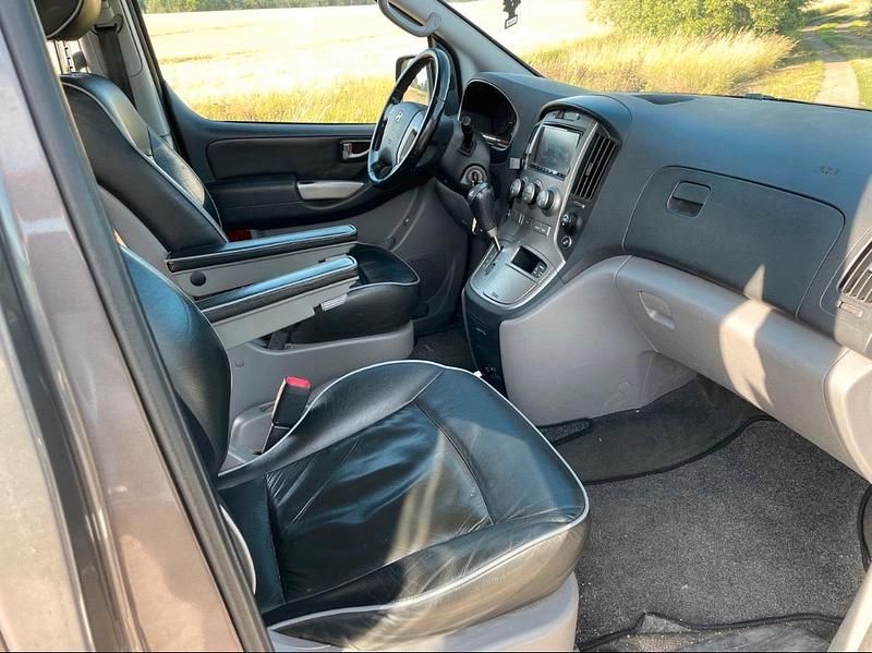 Gebraucht Hyundai H-1 170 PS (125 kW) 2012 Andere farben Van / Kleinbus