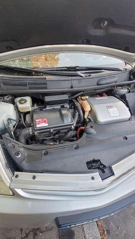 Silber Gebraucht 2006 Toyota Prius Executive Kleinwagen | 6.000 € (Fairer Preis) - Bild 1/4