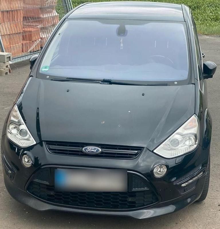 Second-hand Ford S-MAX 203 CP (149 kW) 2011 Negru Monovolum