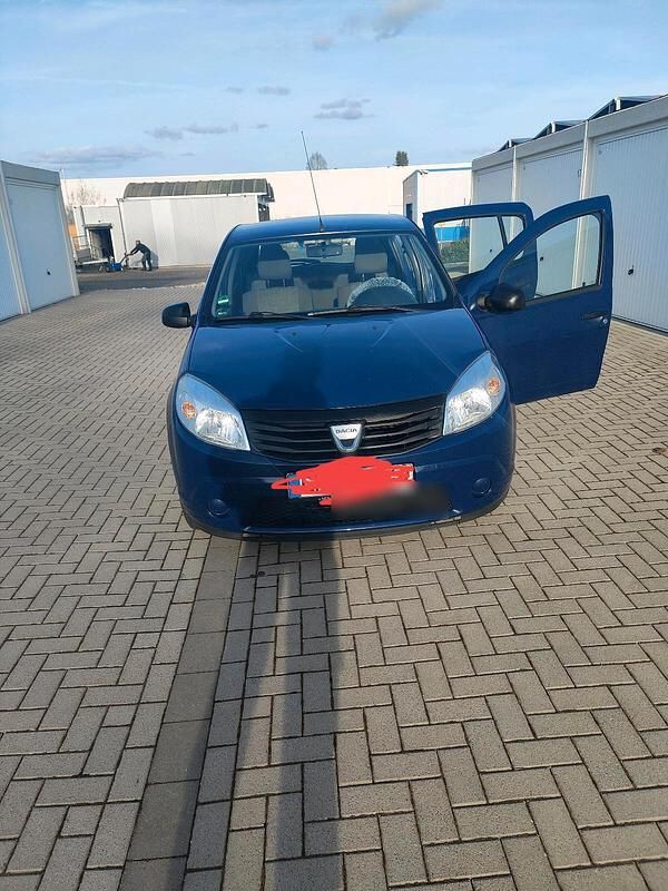 Gebraucht Dacia Sandero 75 PS (55 kW) 2009 Blau Limousine