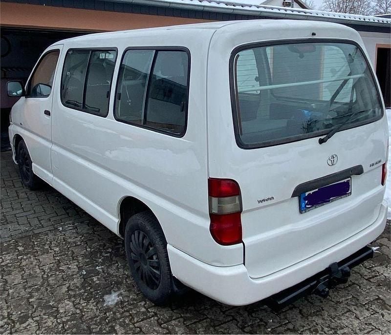 Gebraucht Toyota HiAce 117 PS (86 kW) 2008 Weiß Van / Kleinbus
