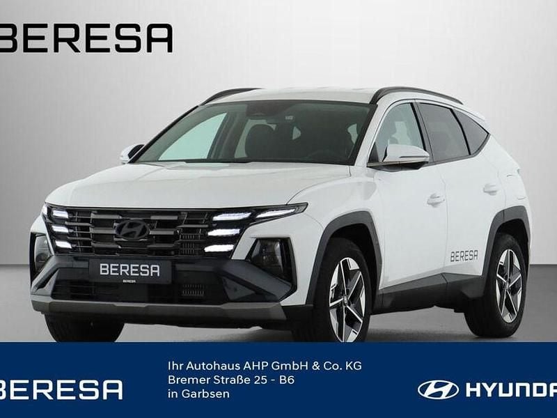 Weiß Gebraucht 2024 Hyundai Tucson Trend SUV | 30.990 € (Guter Preis) - Bild 1/4