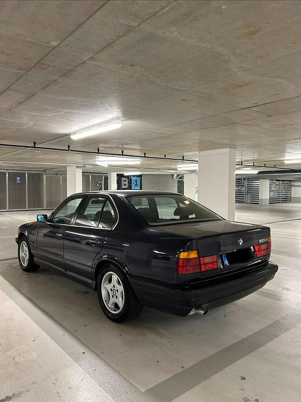 Gebraucht BMW 520 150 PS (110 kW) 1994 Violet Limousine