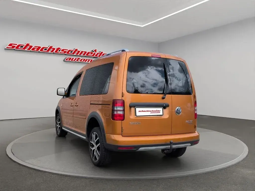 Gebraucht VW Caddy 140 PS (102 kW) 2013 Orange Van / Kleinbus