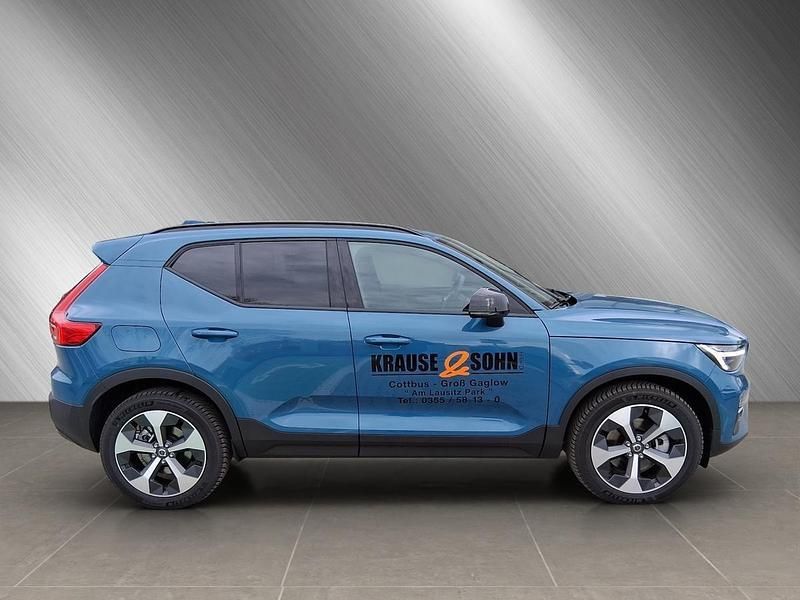 Gebraucht Volvo XC40 Plus 163 PS (119 kW) 2024 Blau metallic SUV