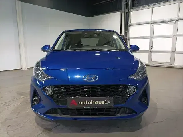 Gebraucht Hyundai i10 Edition 30 67 PS (49 kW) 2022 Blau Kleinwagen