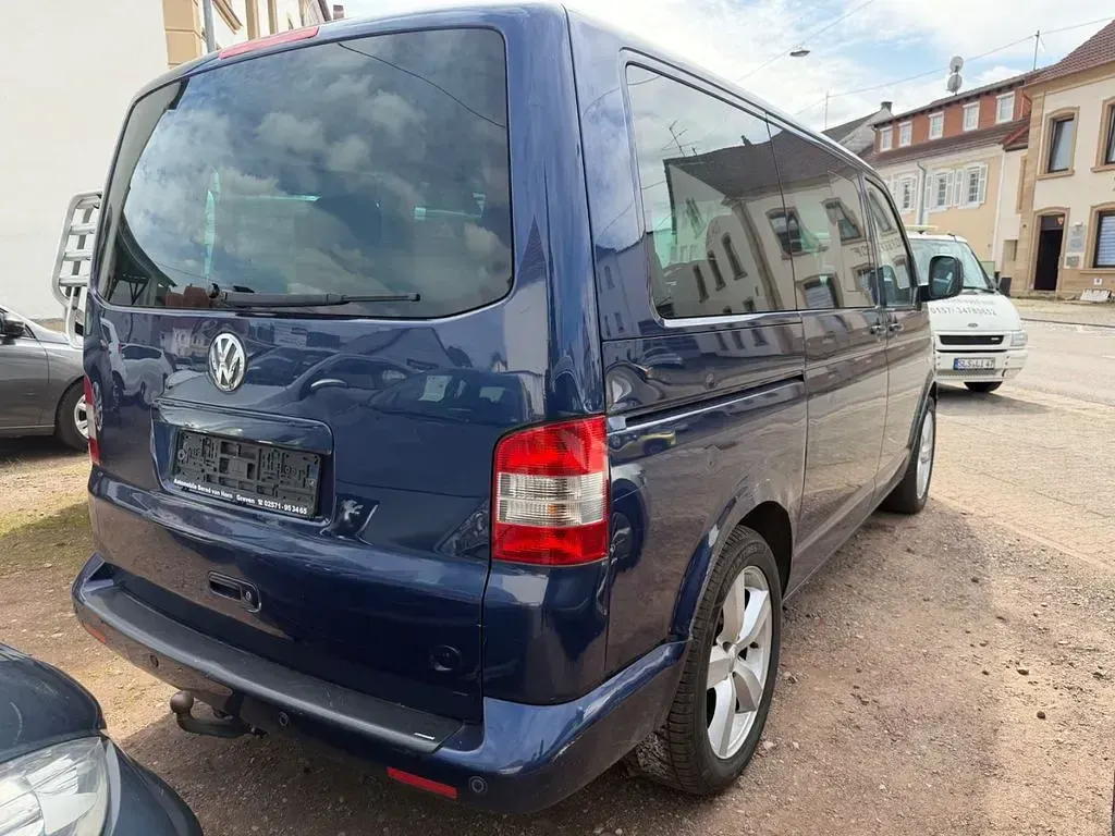 Gebraucht VW Multivan 131 PS (96 kW) 2004 Blau Van / Kleinbus