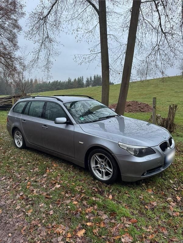 Gebraucht BMW 525 177 PS (130 kW) 2004 Silber Kombi