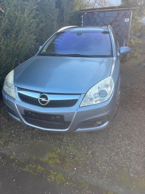 Blau Gebraucht 2006 Opel Vectra Kombi | 1.200 € (Superpreis) - Bild 1/2