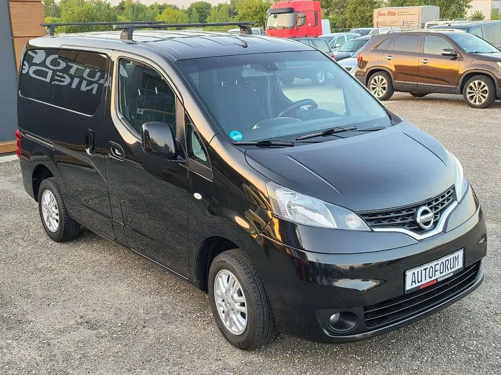 Gebraucht Nissan Evalia Premium Edition 110 PS (80 kW) 2012 Black (m) Van / Kleinbus