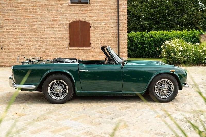 Gebraucht Triumph TR4 101 PS (74 kW) 1964 British racing green Cabrio
