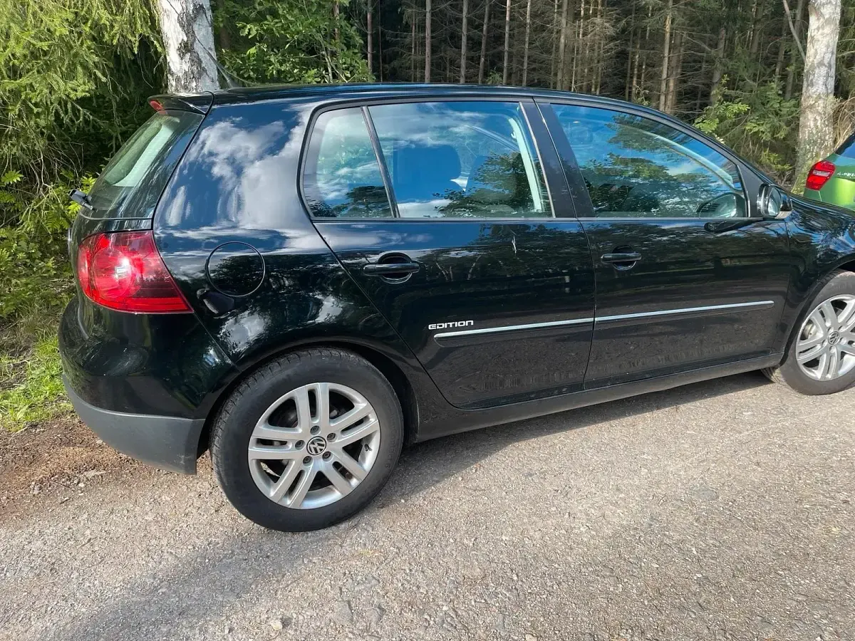 Gebraucht VW Golf V United 80 PS (58 kW) 2008 Schwarz Kleinwagen