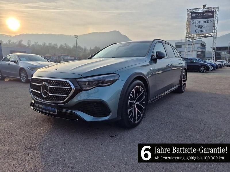 Metalliclack verdesilber Gebraucht 2025 Mercedes E300 Night Kombi | 61.590 € (Guter Preis) - Bild 1/4