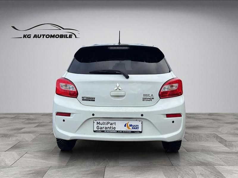 Gebraucht Mitsubishi Space Star Diamant Edition 80 PS (58 kW) 2016 Weiß Limousine