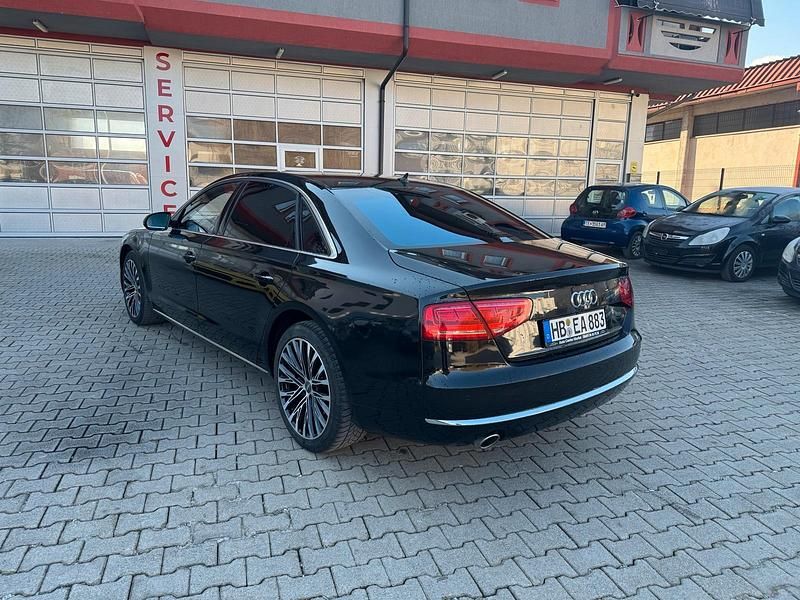 Schwarz Gebraucht 2013 Audi A8 Limousine | 17.200 € (Guter Preis) - Bild 1/4