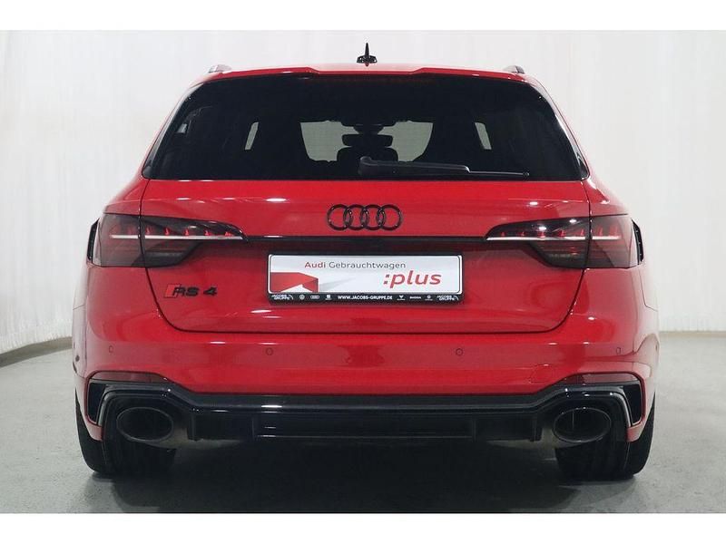 Gebraucht Audi RS4 Ambiente 450 PS (330 kW) 2023 Individuallackierungen audi exclusive Kombi