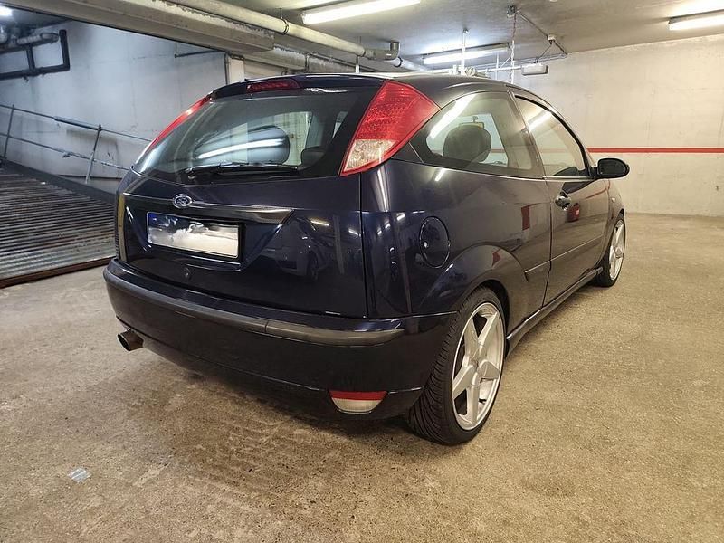 Gebraucht Ford Focus RS 173 PS (127 kW) 2001 Blau Limousine