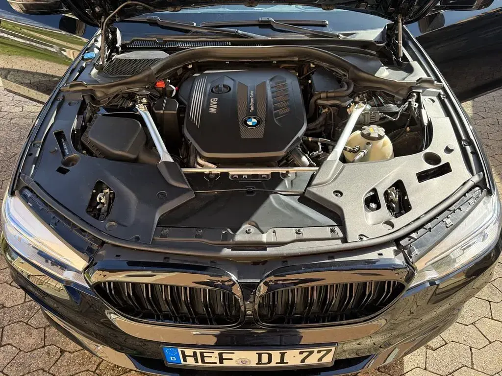 Gebraucht BMW 530 265 PS (194 kW) 2019 Schwarz Kombi