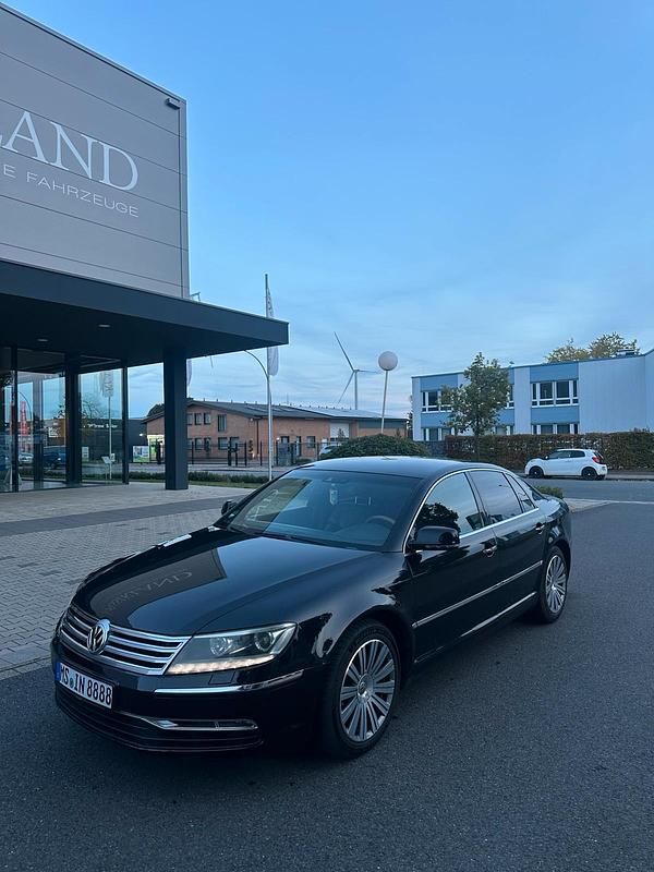 Schwarz Gebraucht 2011 VW Phaeton Limousine | 7.500 € (Etwas zu teuer) - Bild 1/4