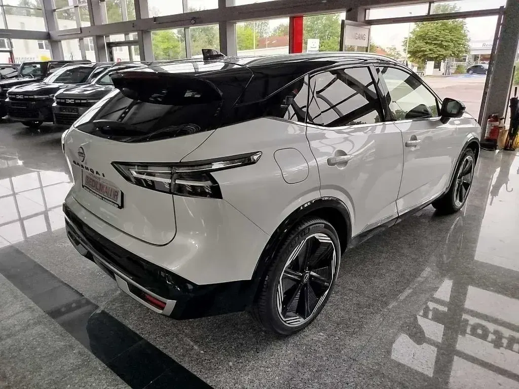 Neu Nissan Qashqai Tekna+ 158 PS (116 kW) 2026 Pearl weiß SUV