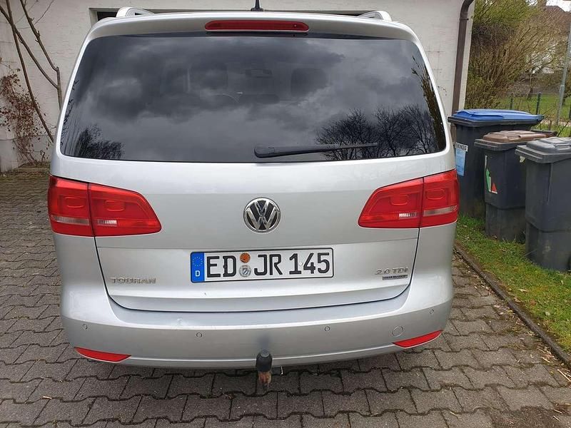 Silber Gebraucht 2014 VW Touran Cup Van / Kleinbus | 13.500 € (Fairer Preis) - Bild 1/4