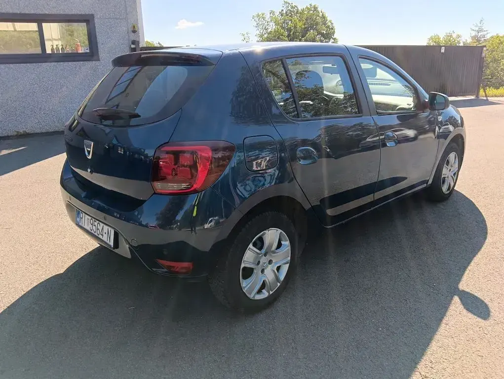 Gebraucht Dacia Sandero 90 PS (66 kW) 2019 Blau Limousine