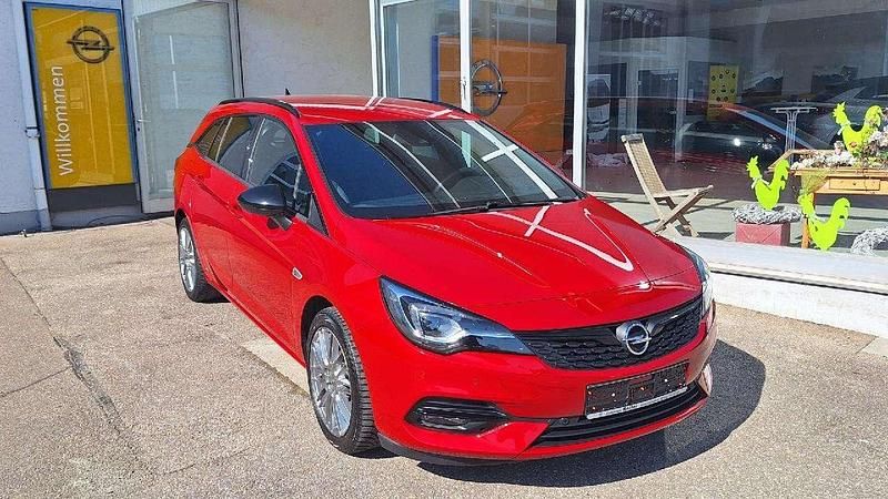 Gebraucht Opel Astra Ultimate 145 PS (106 kW) 2021 Chili rot Kombi