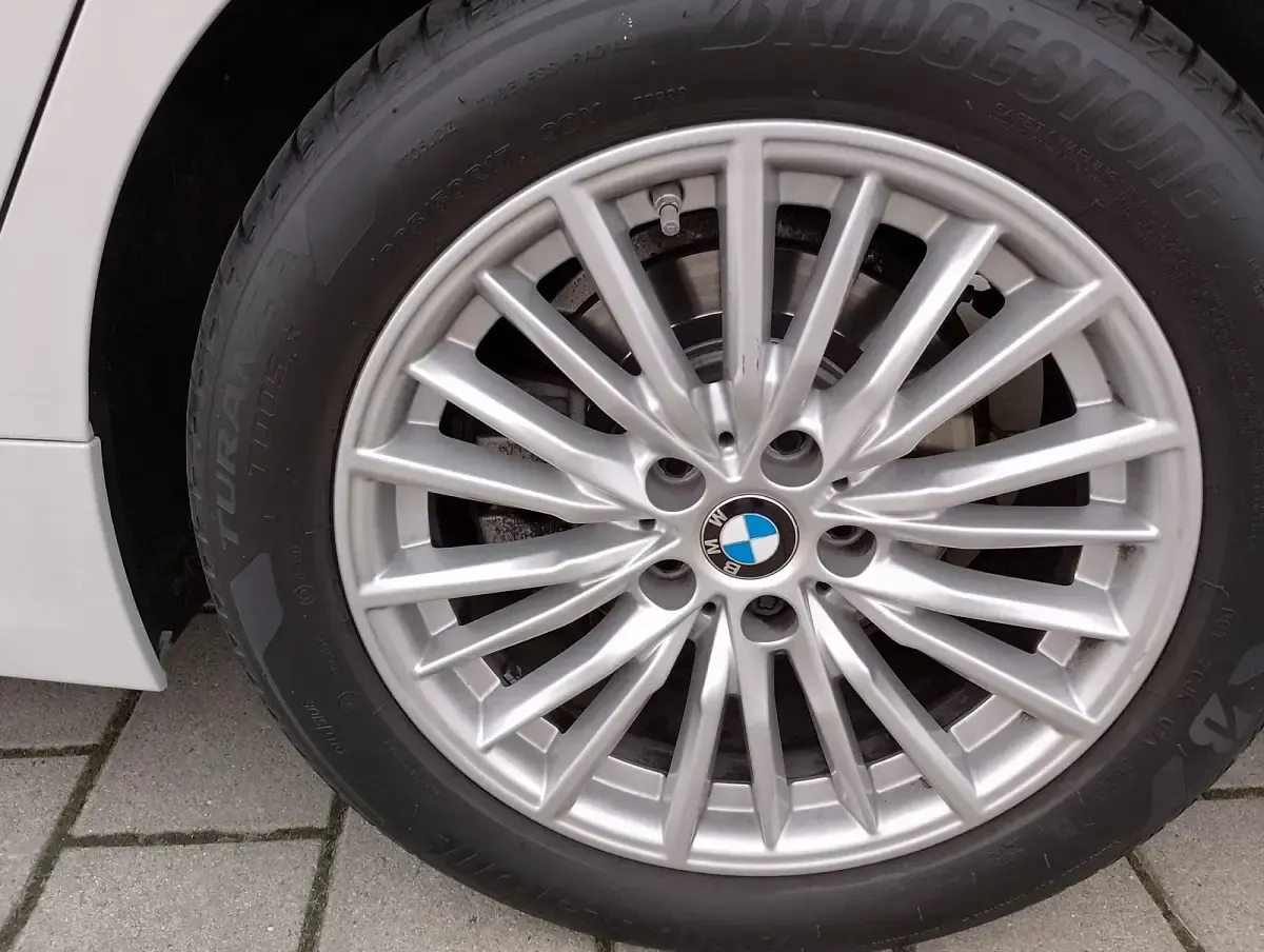 Gebraucht BMW 320 Sport Line 190 PS (139 kW) 2020 Weiß Kombi
