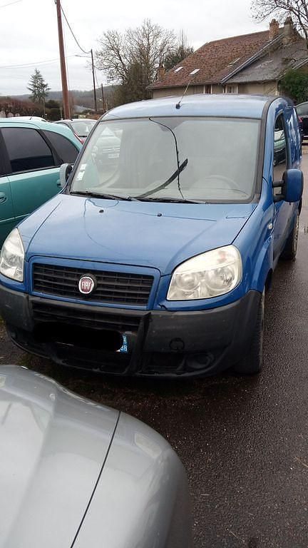Gebraucht Fiat Doblò 75 PS (55 kW) 2009 Blau Van / Kleinbus