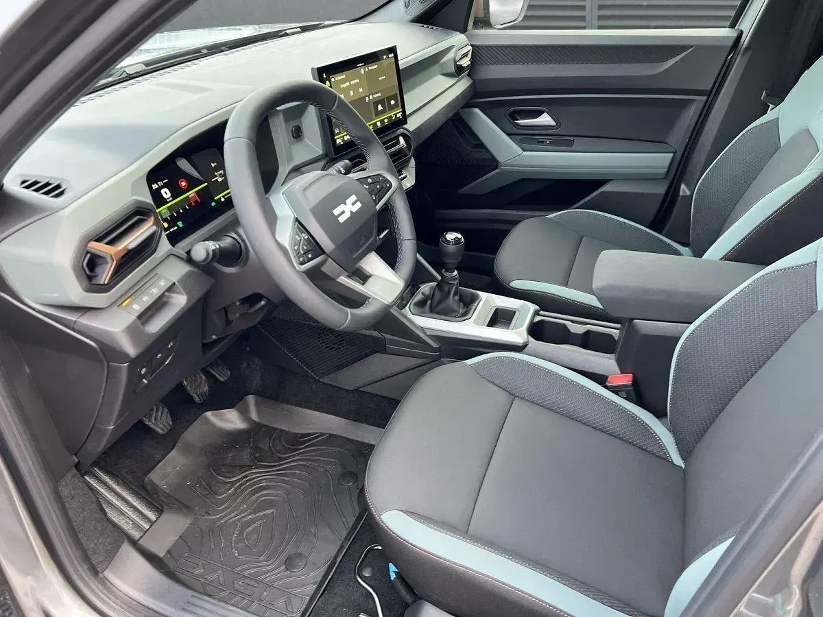 Neu Dacia Bigster Extreme 140 PS (102 kW) 2026 Dolomitgrau SUV