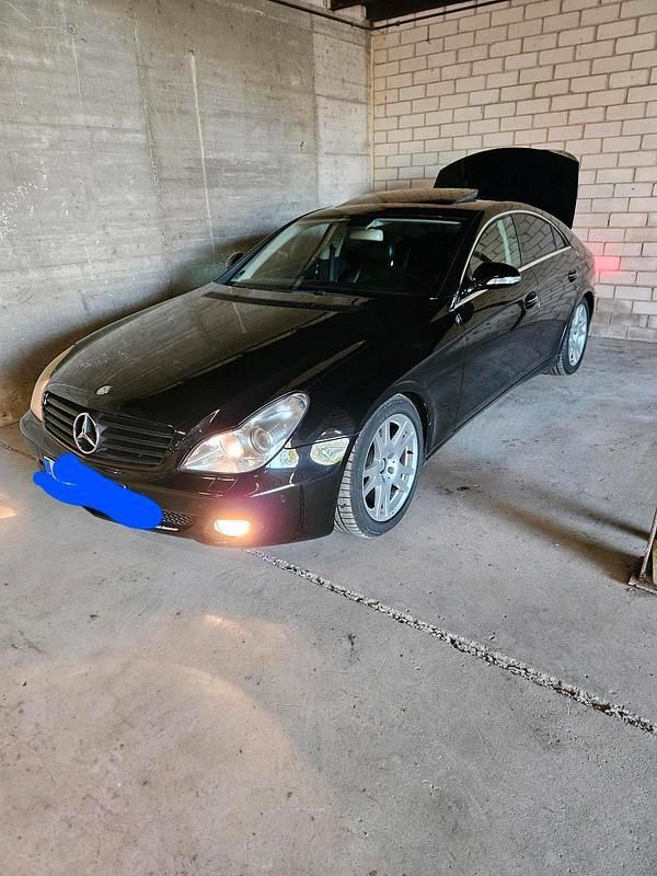 Schwarz Gebraucht 2004 Mercedes CLS350 Coupé | 8.900 € (Teuer) - Bild 1/4