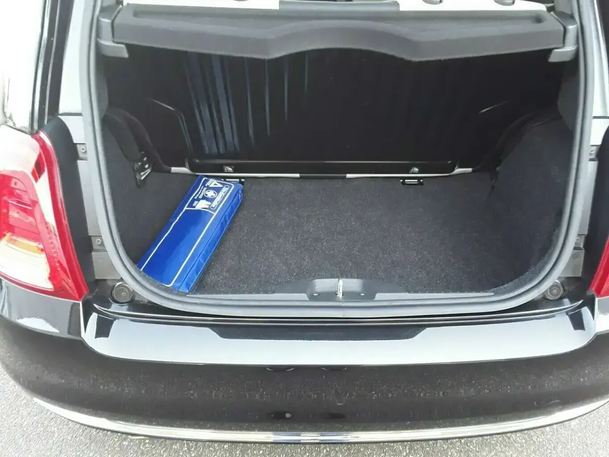 Gebraucht Fiat 500 Dolcevita 69 PS (50 kW) 2022 Schwarz Limousine