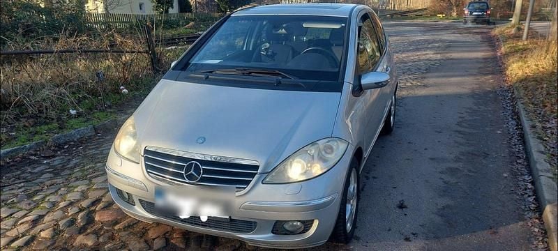 Silber Gebraucht 2005 Mercedes A200 Avantgarde Kleinwagen | 1.992 € (Guter Preis) - Bild 1/4