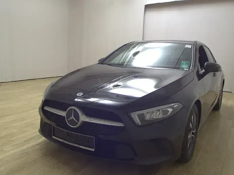 Gebraucht Mercedes A200 150 PS (110 kW) 2023 Schwarz Limousine