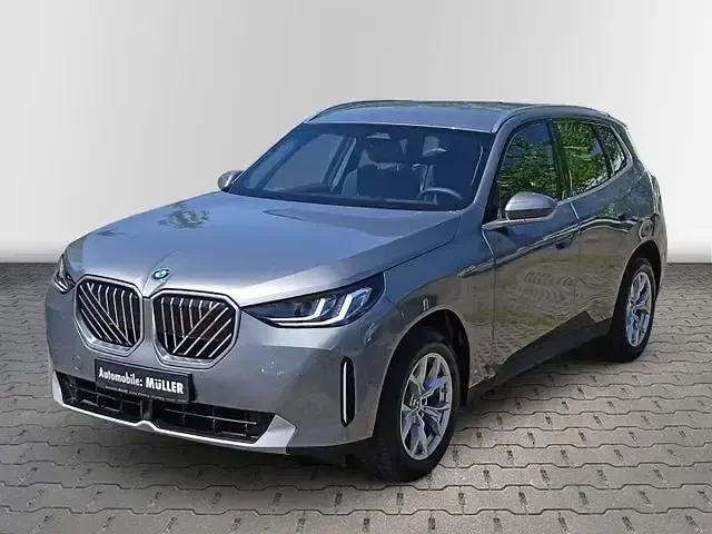 Gebraucht BMW X3 Sport Line 197 PS (144 kW) 2025 Grau SUV