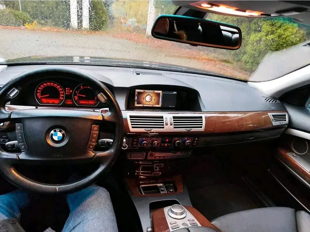 Second-hand BMW 730 231 CP (169 kW) 2006 Negru Berlinǎ