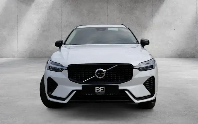 Gebraucht Volvo XC60 Plus 350 PS (257 kW) 2025 Weiß SUV