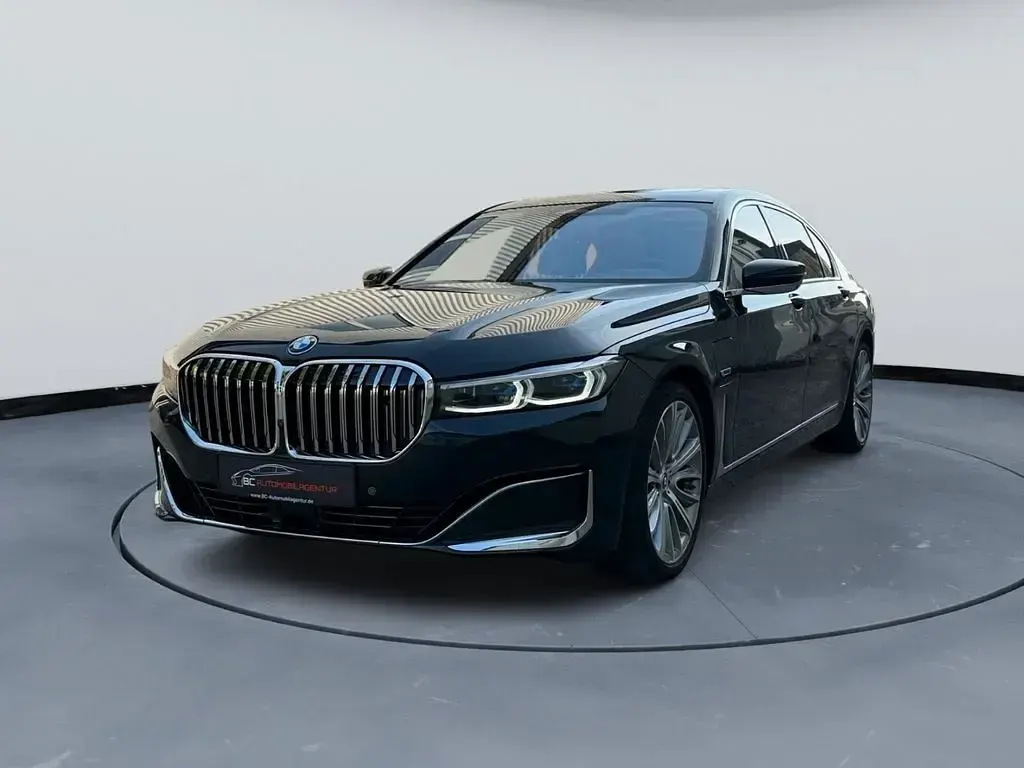 Gebraucht BMW 745 Executive 394 PS (289 kW) 2022 Schwarz Limousine