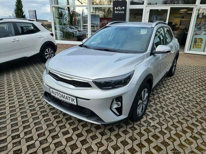 Gebraucht Kia Stonic Vision 100 PS (73 kW) 2024 Silber SUV