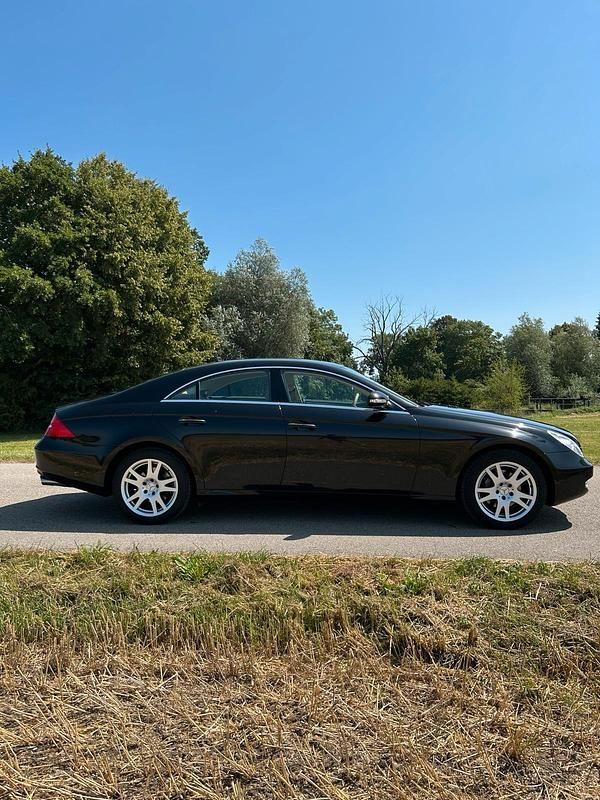 Gebraucht Mercedes CLS320 224 PS (164 kW) 2007 Schwarz Limousine