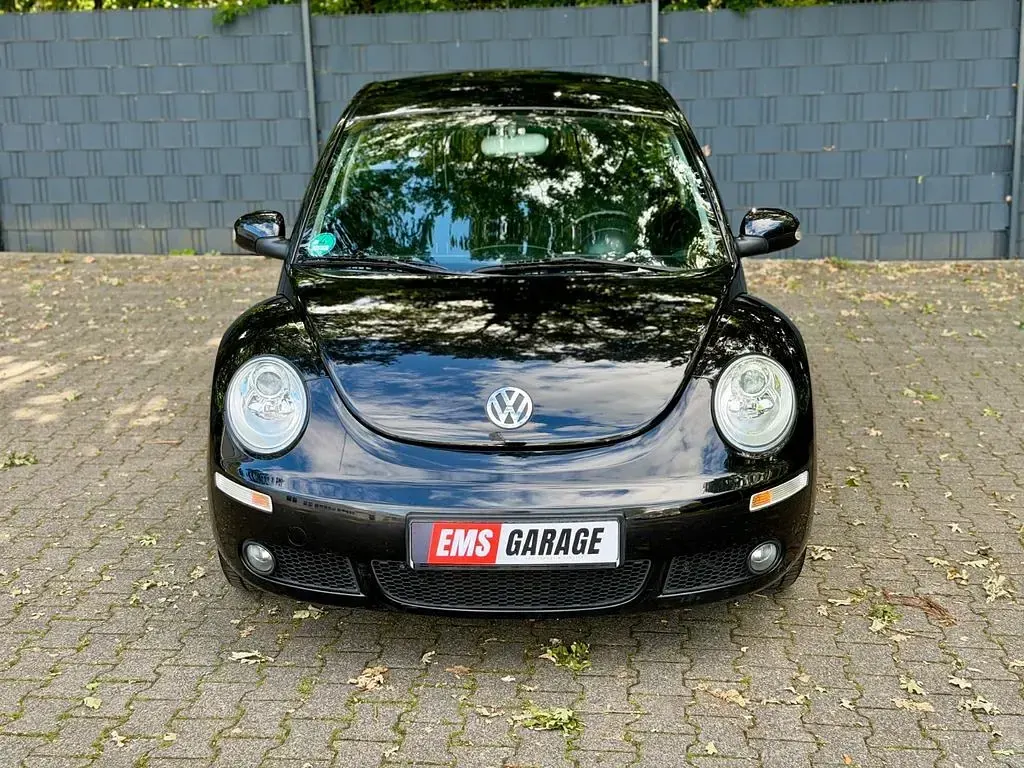 Gebraucht VW New Beetle 102 PS (75 kW) 2009 Schwarz Kleinwagen
