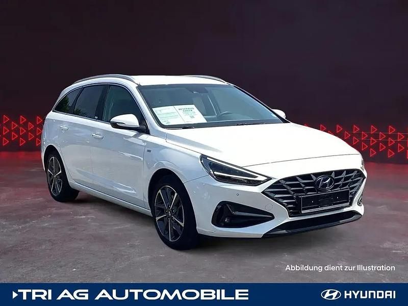 Polar white / sol Gebraucht 2021 Hyundai i30 Prime Kombi | 17.440 € (Fairer Preis) - Bild 1/4