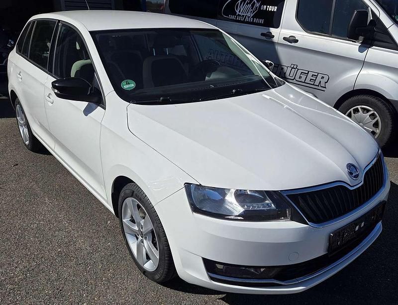 Gebraucht Skoda Rapid Style 110 PS (80 kW) 2018 Candyweiss Kleinwagen